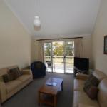 Parkwood 07 - Whitsundays Accommodation 0
