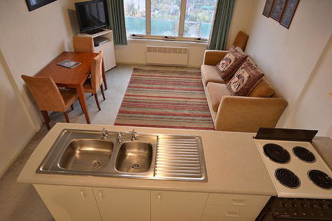Razorback 9 - Whitsundays Accommodation 2