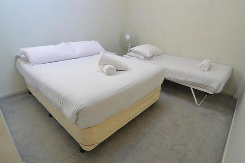 Razorback 9 - Whitsundays Accommodation 6