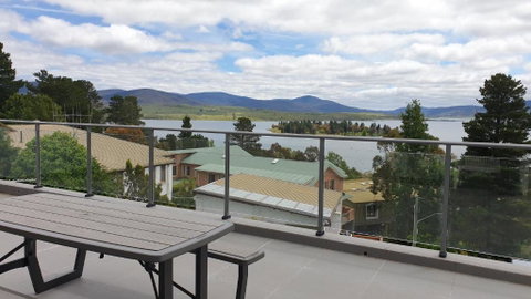 Summit 15 - Whitsundays Accommodation 2