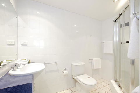 Bayona U7 - Whitsundays Accommodation 5