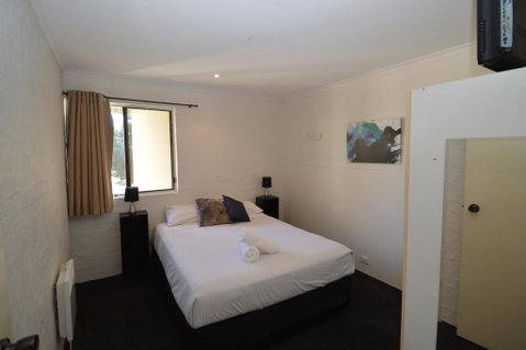 Kirwan 11 - Whitsundays Accommodation 3