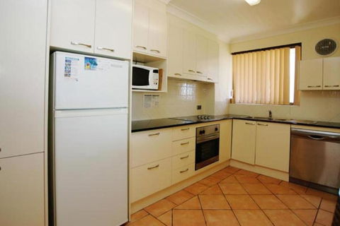 El Sandi Unit 10 14 18 North Street - Whitsundays Accommodation 6