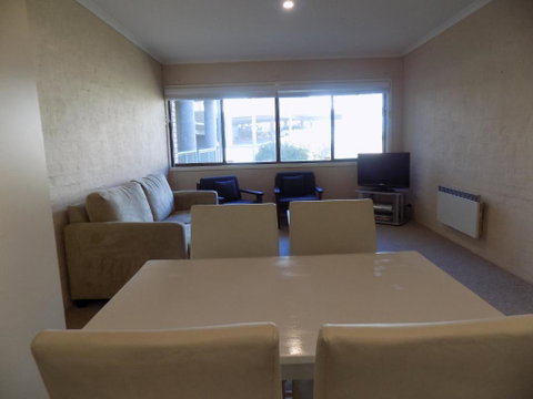 Kirwan 12 - Whitsundays Accommodation 5