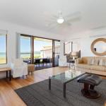 2 The Pelicans 53 Soldiers Point Road Ground Floor Unit On The Waterfront - Whitsundays Accommodation 0