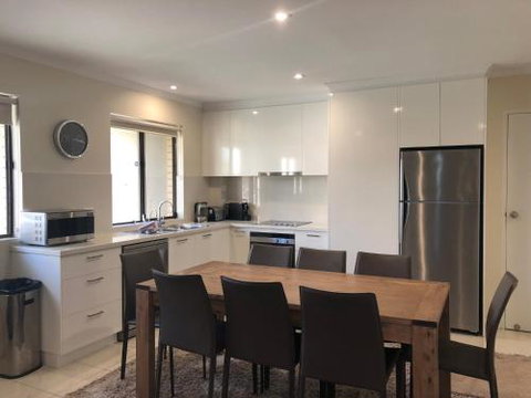 Kirwan 22 - Whitsundays Accommodation 0