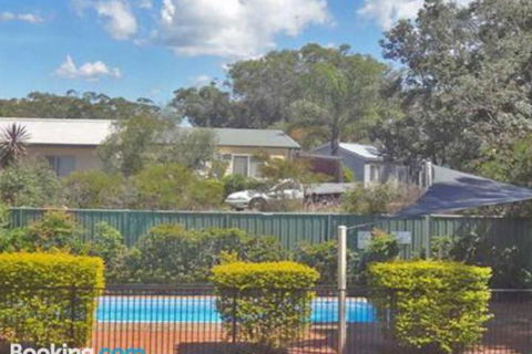 4 The Point 5 7 Mitchell Street Stunnning Water Views With Air Conditioning - Whitsundays Accommodation 3