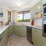 2 Peninsula Waters Three Bedroom Unit With Spacious Private Courtyard & WIFI - Whitsundays Accommodation 0