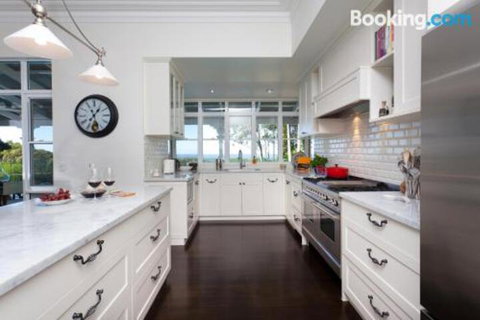 Sunrise At Sanquar Noosa Hinterland - Whitsundays Accommodation 6