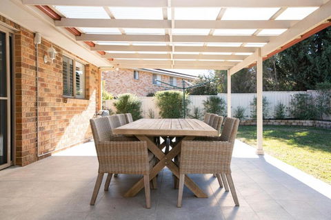 Roselawn Entertainer Large & Luxurious Sleeps 12 - Whitsundays Accommodation 4