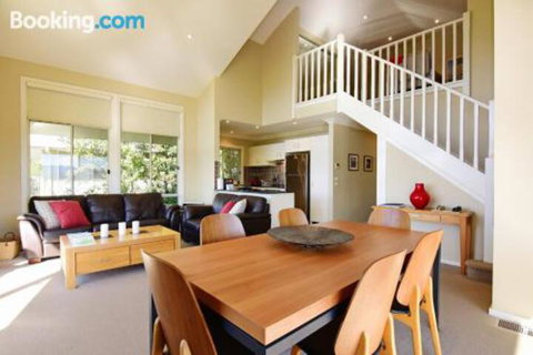 Hillcrest Spectacular Views! - Whitsundays Accommodation 0