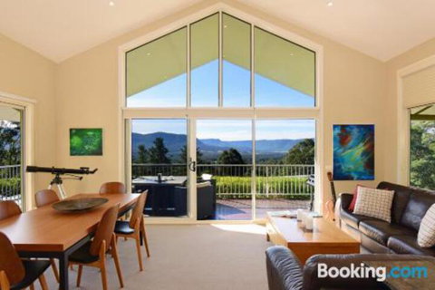 Hillcrest Spectacular Views! - Whitsundays Accommodation 2