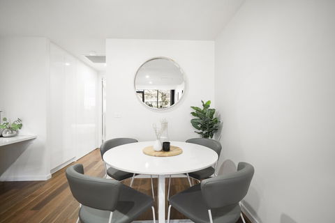 Urban Rest - Founders Lane - Whitsundays Accommodation 4