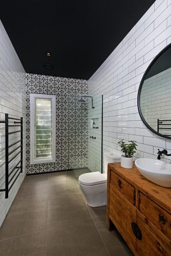 A Home Like Few Others - Whitsundays Accommodation 3