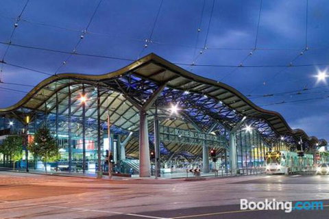 HazelStudio In Melbourne CBD - Whitsundays Accommodation 2