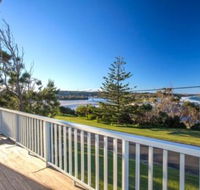 Seaside Beach House 25 Seaside Pde - Whitsundays Accommodation