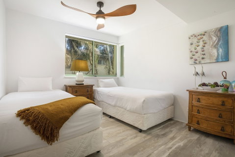 Apartment 2 Surfside - Whitsundays Accommodation 1