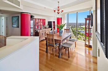 Luxury 3BR Apt With Incredible Views - Whitsundays Accommodation 0