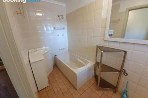 6 Lakeview Plaza - Whitsundays Accommodation 6