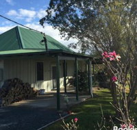 Old Schoolmasters Cottage on the Barrington River - Whitsundays Accommodation