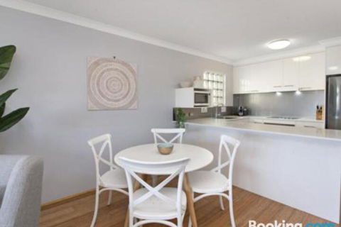 Unit 3 Emerald Shores Shipping Lane Views! - Whitsundays Accommodation 0