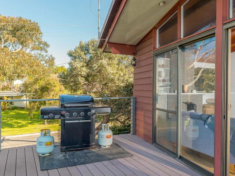 The Cape Escape - Whitsundays Accommodation 2