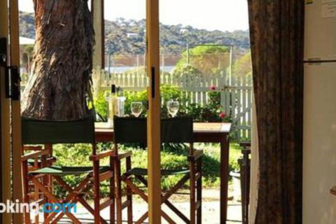 Schoolhouse Cottage American River - Whitsundays Accommodation 4
