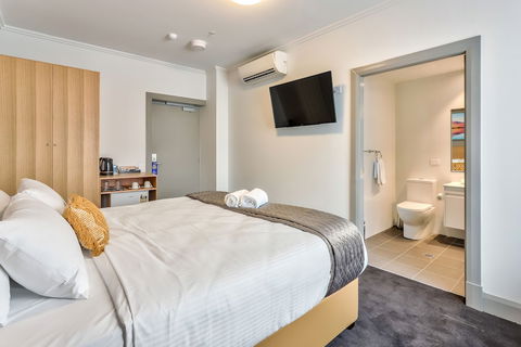 Meridian Hotel - Whitsundays Accommodation 3