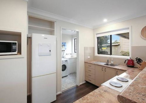Convenient Location Close To Tuggerah Lake - Whitsundays Accommodation 5
