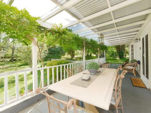 Redwood Cottage Burradoo Getaway Southern Highlands 4pm Check Out Sunday - Whitsundays Accommodation 1