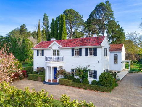 NARRAN Burradoo 4pm Check Out On Sundays - Whitsundays Accommodation 0