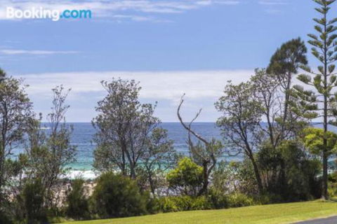 Seaside Parade 9 Dolphin Point - Whitsundays Accommodation 4