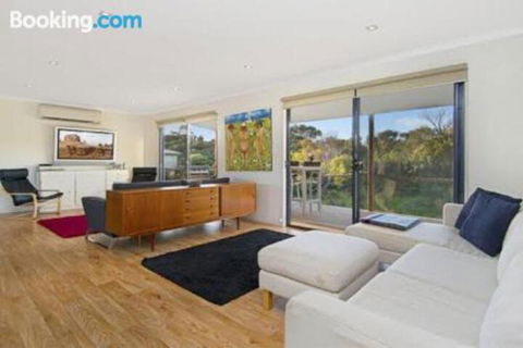 A One One Two At Island Beach - Whitsundays Accommodation 3