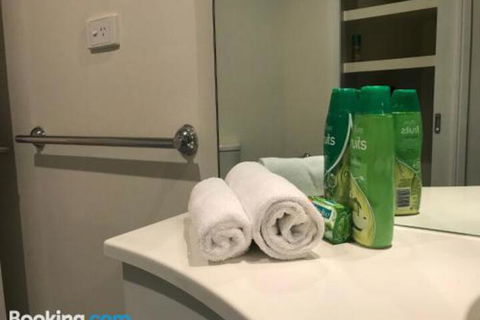 Townsville Strand Lighthouse Apartment 3 - Whitsundays Accommodation 2