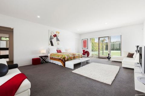 Franklin House - Whitsundays Accommodation 6