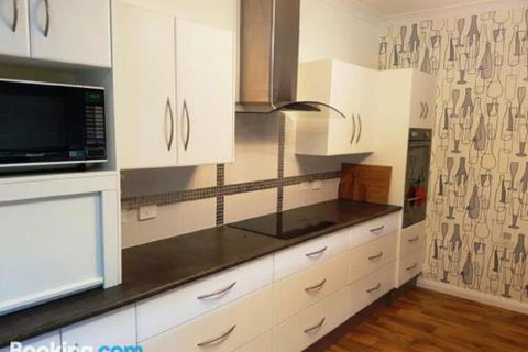 The Old Picnic Ground At Ironstone B & B - Whitsundays Accommodation 6