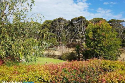 The Old Picnic Ground At Ironstone B & B - Whitsundays Accommodation 0