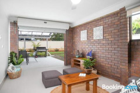 Lake Dreaming 4 Lulworth - Whitsundays Accommodation 4