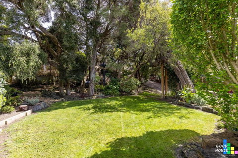 Garden By The Bay - Whitsundays Accommodation 2