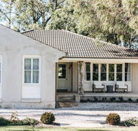 KIRRIEMUIR Burradoo Southern Highlands 4pm Check Out Sunday - Whitsundays Accommodation