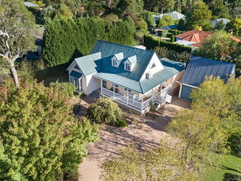Lou Lous Cottage Southern Highlands 4pm Check Out Sundays - Whitsundays Accommodation 0