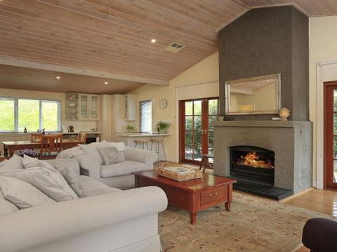 Rose Cottage Bowral Southern Highlands - Whitsundays Accommodation 5