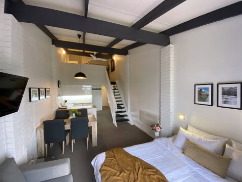 22 At The Gables - Whitsundays Accommodation 1