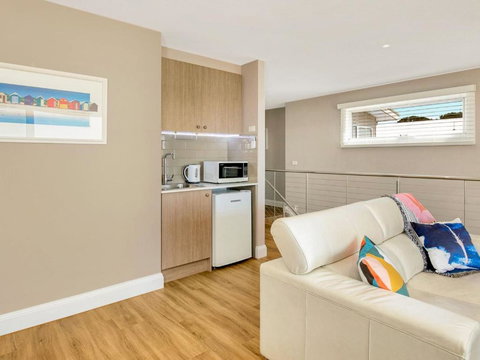 Woolamai Beach Villa - Whitsundays Accommodation 5