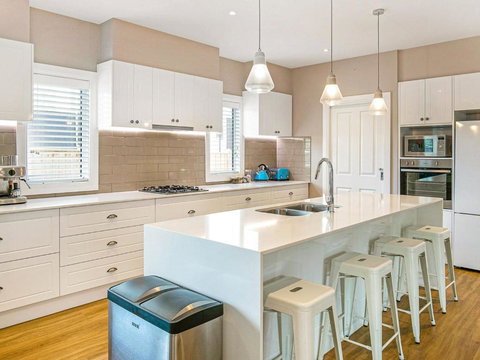 Woolamai Beach Villa - Whitsundays Accommodation 4