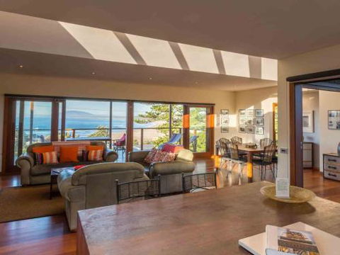 CARMELONE Gerroa 4pm Check Out On Sundays - Whitsundays Accommodation 5