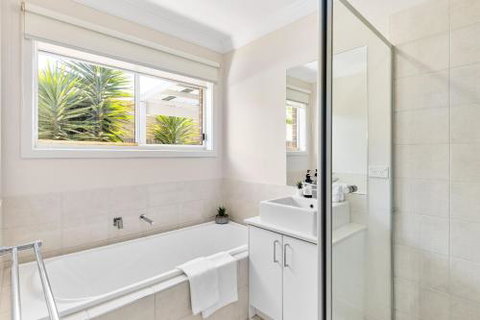 Rosebud Seaside Accommodation - Whitsundays Accommodation 5