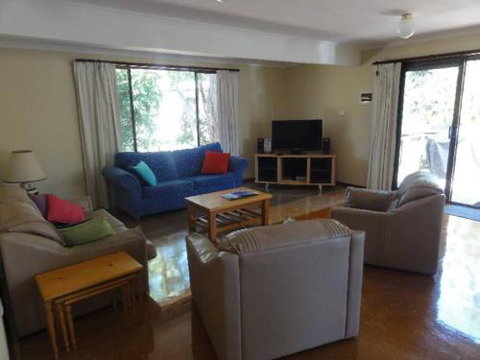 14 Tecoma Avenue Sandy Point - Whitsundays Accommodation 2