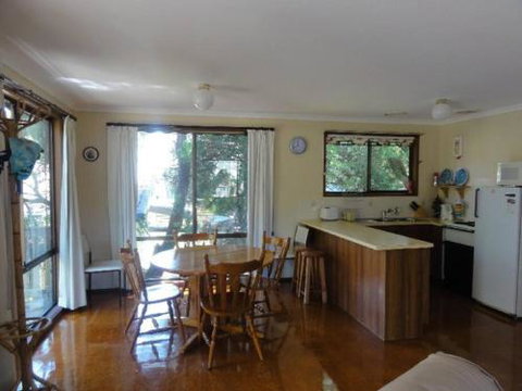 14 Tecoma Avenue Sandy Point - Whitsundays Accommodation 6
