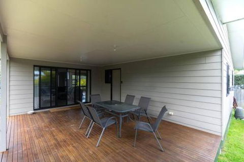 34 Ash Avenue Sandy Point - Whitsundays Accommodation 2